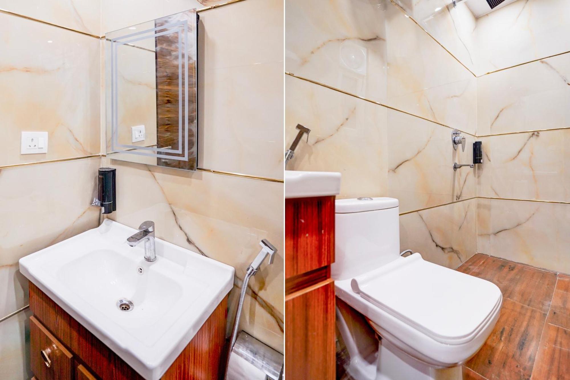 Townhouse Hotel Grand Emporio By Sbg Near Vaishali Metro Station Ghaziabad Exterior photo